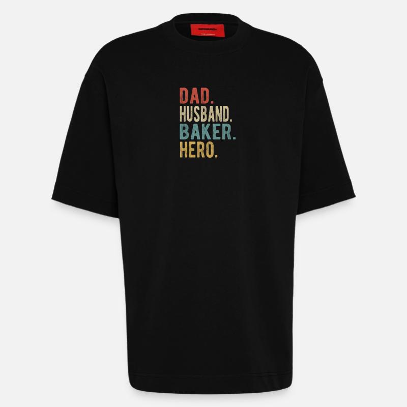 Bäcker, Vater, Ehemann, Held - Heavyweight T-Shirt - made by SPREAD  - SOLID BLACK