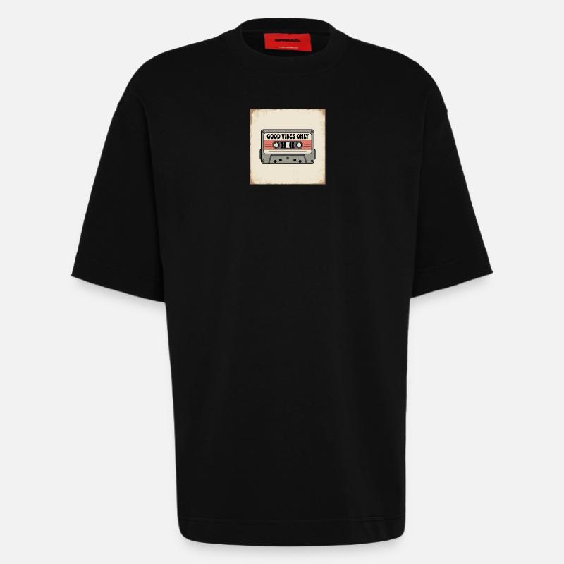 Kassette mit Beschriftung - Heavyweight T-Shirt - made by SPREAD  - SOLID BLACK