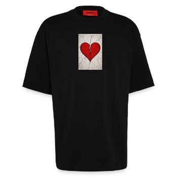 Cœur brisé - T-shirt bio épais oversize fabriqué en UE - SOLID BLACK - Devant - Fiona (171cm)
