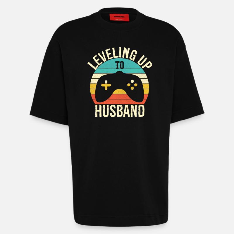 Aufstieg zum Ehemann - Heavyweight T-Shirt - made by SPREAD - SOLID BLACK