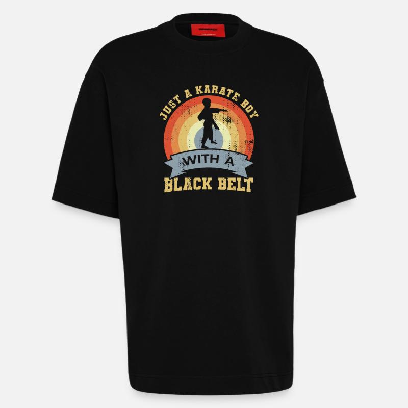 Karate Junge mit schwarzem Gürtel - Heavyweight T-Shirt - made by SPREAD  - SOLID BLACK