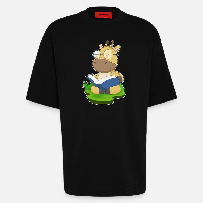 Giraffe Nerd Buch Brille - Heavyweight T-Shirt - made by SPREAD  - SOLID BLACK