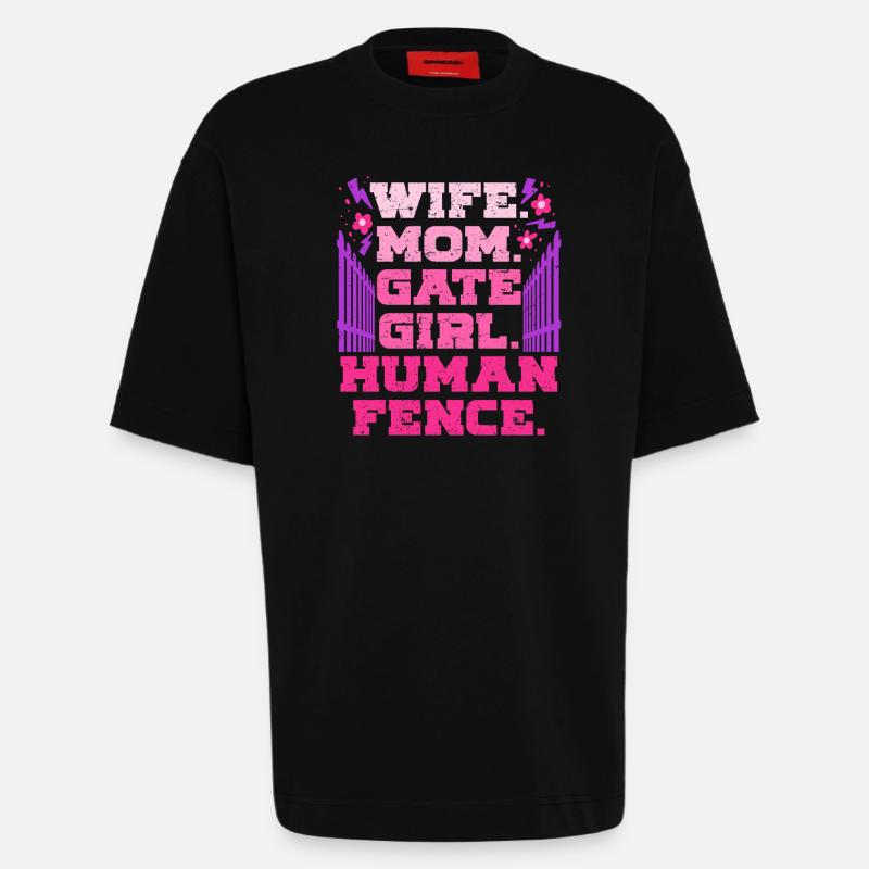 Ehefrau eines Bauern Mutter - Heavyweight T-Shirt - made by SPREAD  - SOLID BLACK