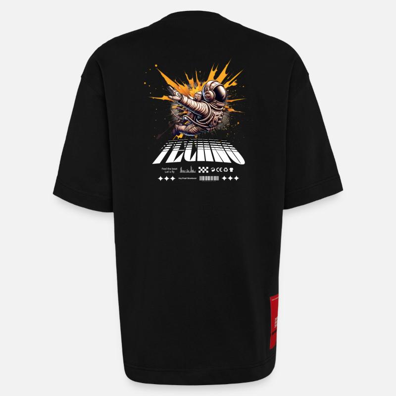 Astronaut im Sprayer-Splash Techno - Heavyweight T-Shirt - made by SPREAD  - SOLID BLACK