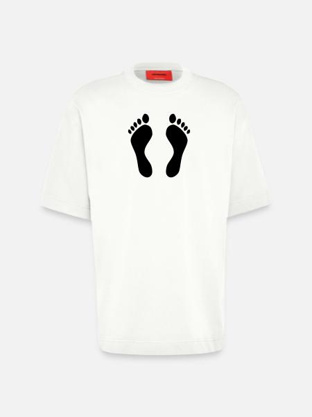 Fußabdrücke - Füße - Bett - Heavyweight T-Shirt - made by SPREAD  - OFF WHITE