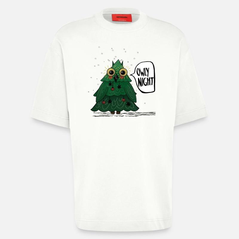 Owly Christmas Night Weihnachtsbaum Eule - Heavyweight T-Shirt - made by SPREAD  - OFF WHITE
