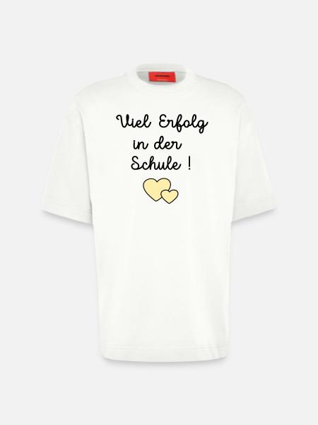Erfolg Schule Herz - Heavyweight T-Shirt - made by SPREAD  - OFF WHITE