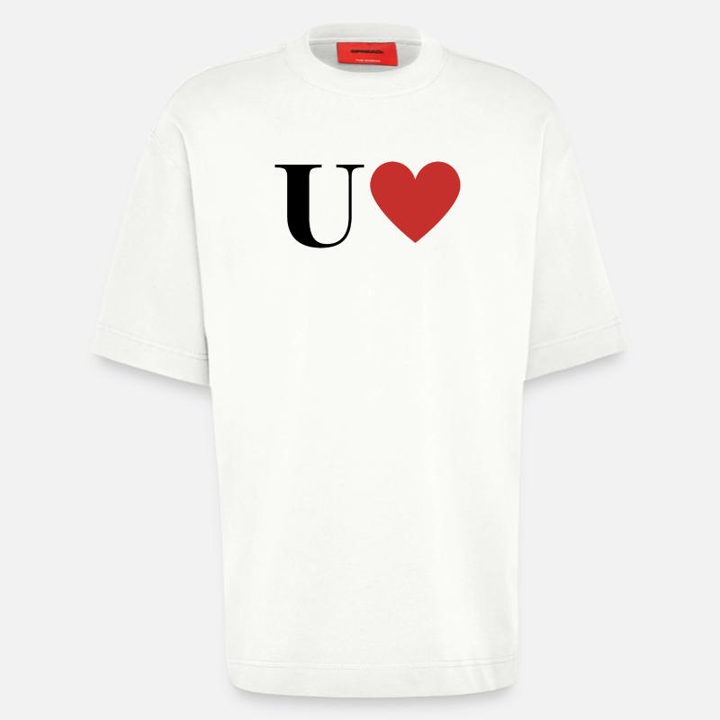 Buchstabe u rotes Herz - Heavyweight T-Shirt - made by SPREAD  - OFF WHITE