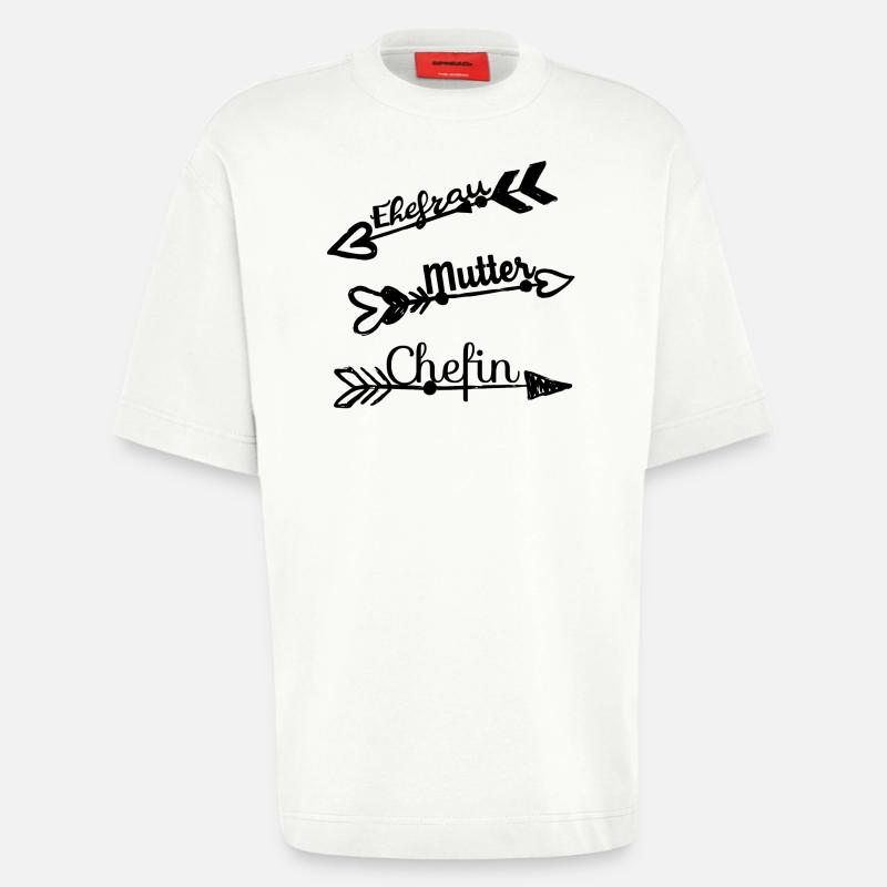 Ehefrau Mutter Chefin - Heavyweight T-Shirt - made by SPREAD - OFF WHITE