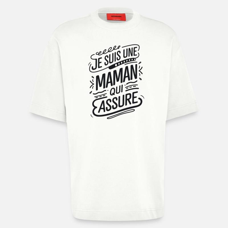 Ich bin eine Mutter, die versichert - Heavyweight T-Shirt - made by SPREAD  - OFF WHITE
