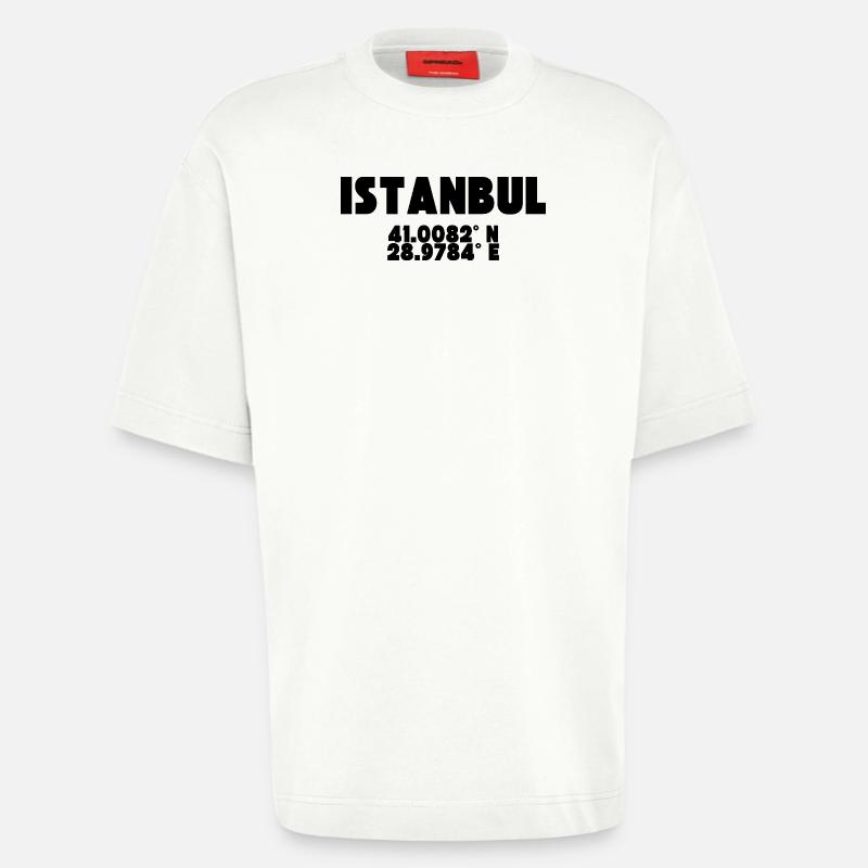 Istanbul - Conception avec coordonnées - T-shirt bio épais oversize fabriqué en UE - OFF WHITE