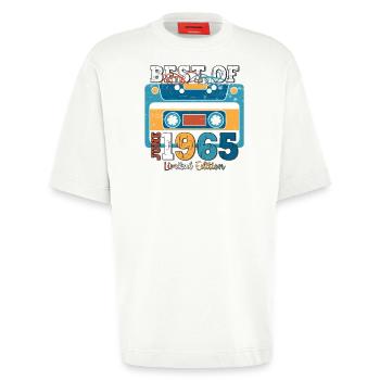 Kassette Juni 1965 Jahrgang 1965 Geburtstag 1965 - Heavyweight T-Shirt - made by SPREAD  - OFF WHITE - Vorne - Fiona (171cm)