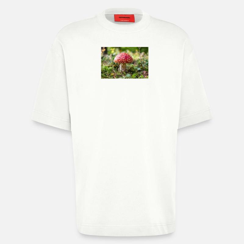 Toadstool - Heavyweight T-Shirt - made by SPREAD  - OFF WHITE