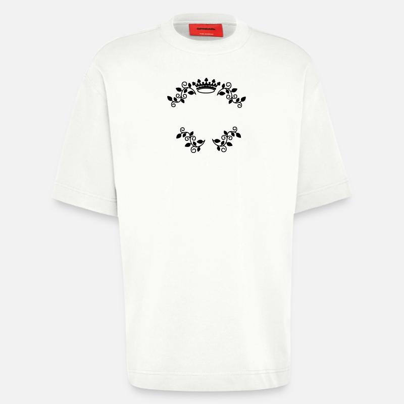 Dekoration mit Krone - Heavyweight T-Shirt - made by SPREAD  - OFF WHITE