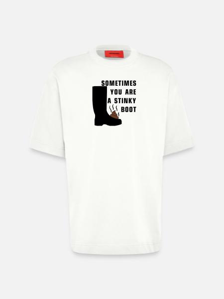 Sometimes you are a stinky boot - Heavyweight T-Shirt - made by SPREAD - OFF WHITE