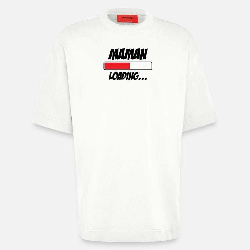 Mama lädt... Bitte warten - Werdende Mutter - Heavyweight T-Shirt - made by SPREAD  - OFF WHITE