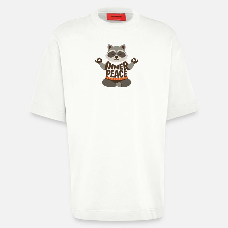 Meditierender Waschbär mit "Inner Peace" - Heavyweight T-Shirt - made by SPREAD  - OFF WHITE