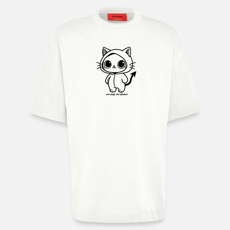 Kawaii-Katze im schwarzen Kapuzenpullover, halb Engel, halb Dämon - Heavyweight T-Shirt - made by SPREAD  - OFF WHITE