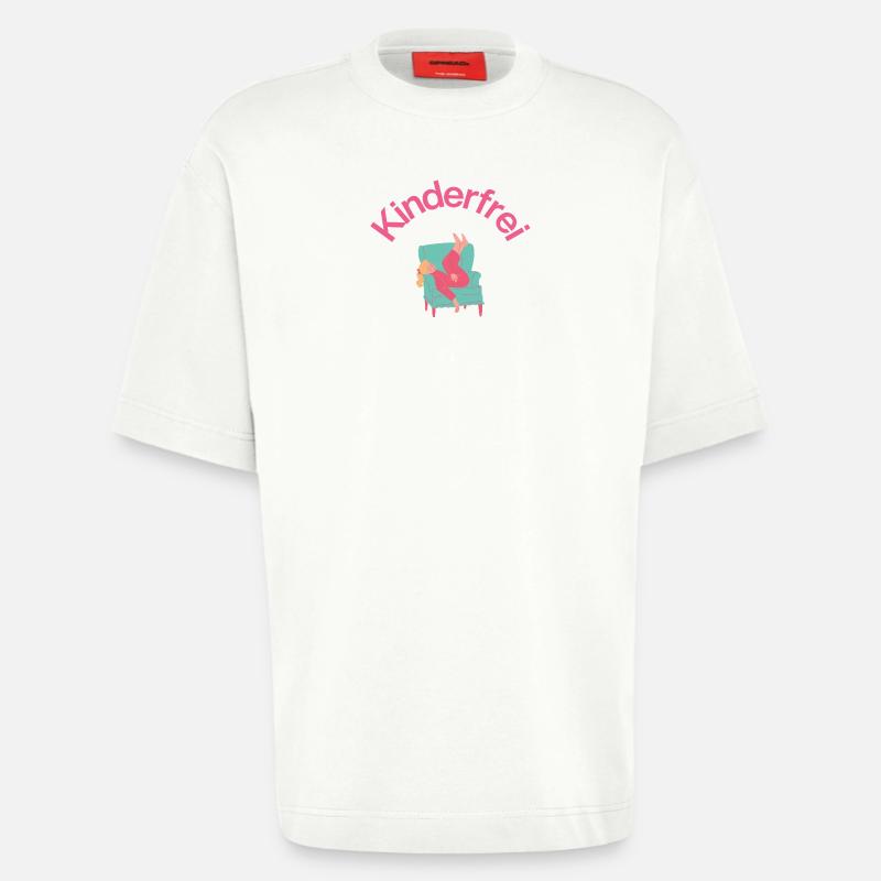 Kinderfrei – Sofa, Schlaf & Stille, Mutter schläft - Heavyweight T-Shirt - made by SPREAD  - OFF WHITE