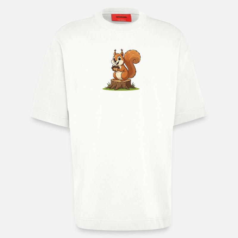 Eichhörnchen am Baumstumpf mit Eichel - Heavyweight T-Shirt - made by SPREAD  - OFF WHITE