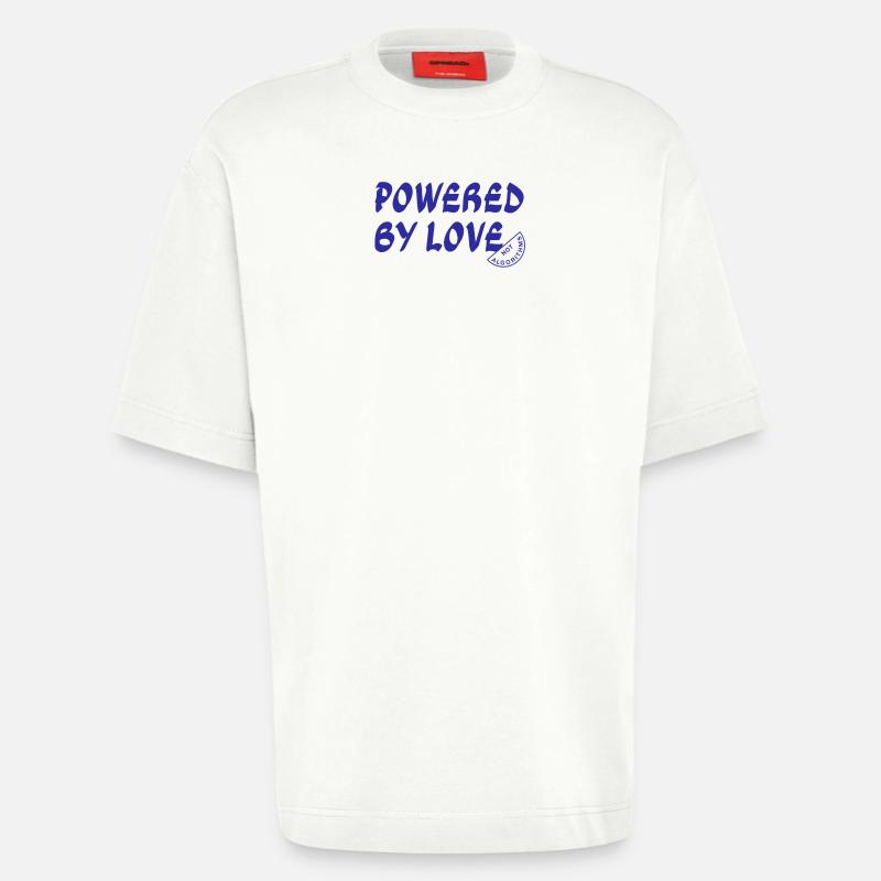 Angetrieben von Love Not Algorithms - Heavyweight T-Shirt - made by SPREAD  - OFF WHITE