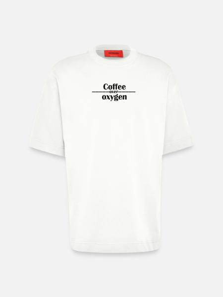 Kaffee-über-Sauerstoff-Typografie - Heavyweight T-Shirt - made by SPREAD - OFF WHITE