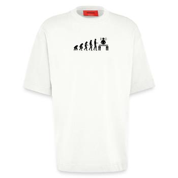 L’évolution du DJ d’humain à icône musicale - T-shirt bio épais oversize fabriqué en UE - OFF WHITE - Devant - Fiona (171cm)
