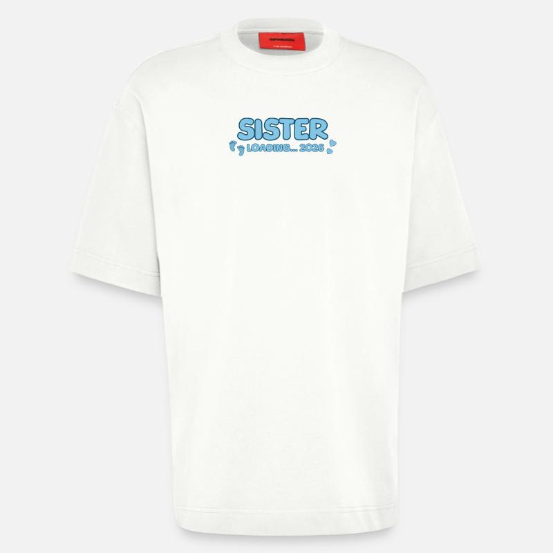 Sister Loading 2026 – Große Schwester - Heavyweight T-Shirt - made by SPREAD  - OFF WHITE