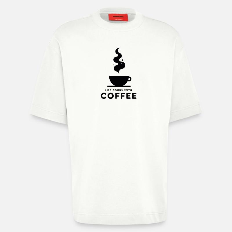 Kaffeebeginn: Leben beginnt - Heavyweight T-Shirt - made by SPREAD  - OFF WHITE