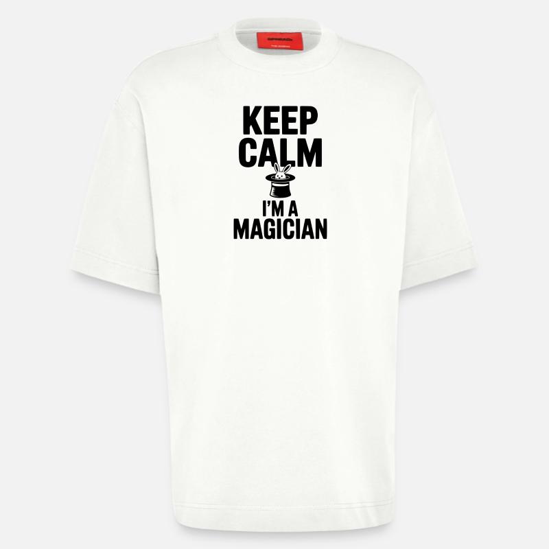 Bleib ruhig, ich bin ein Zauberer - Heavyweight T-Shirt - made by SPREAD  - OFF WHITE