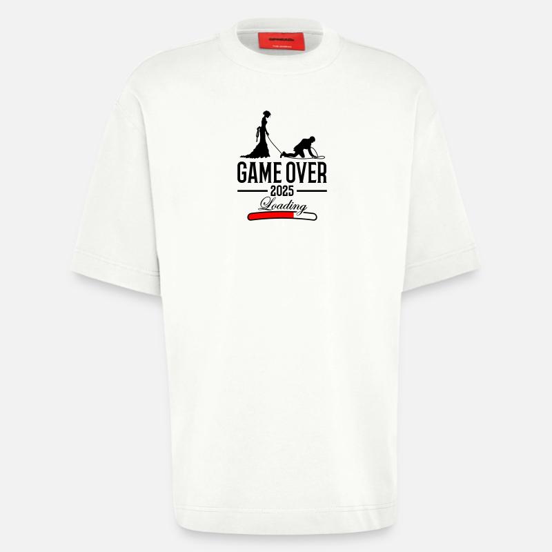 Hochzeit Loading 2025 Game Over - Heavyweight T-Shirt - made by SPREAD  - OFF WHITE