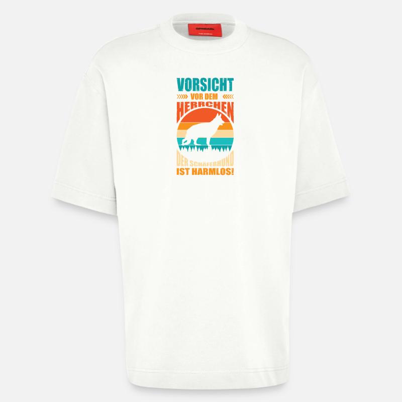 Schäferhund Geschenke Hund Herrchen Gassi - Heavyweight T-Shirt - made by SPREAD  - OFF WHITE