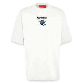 Die Strick-Turbine - Heavyweight T-Shirt - made by SPREAD  - OFF WHITE - Vorne - Fiona (171cm)