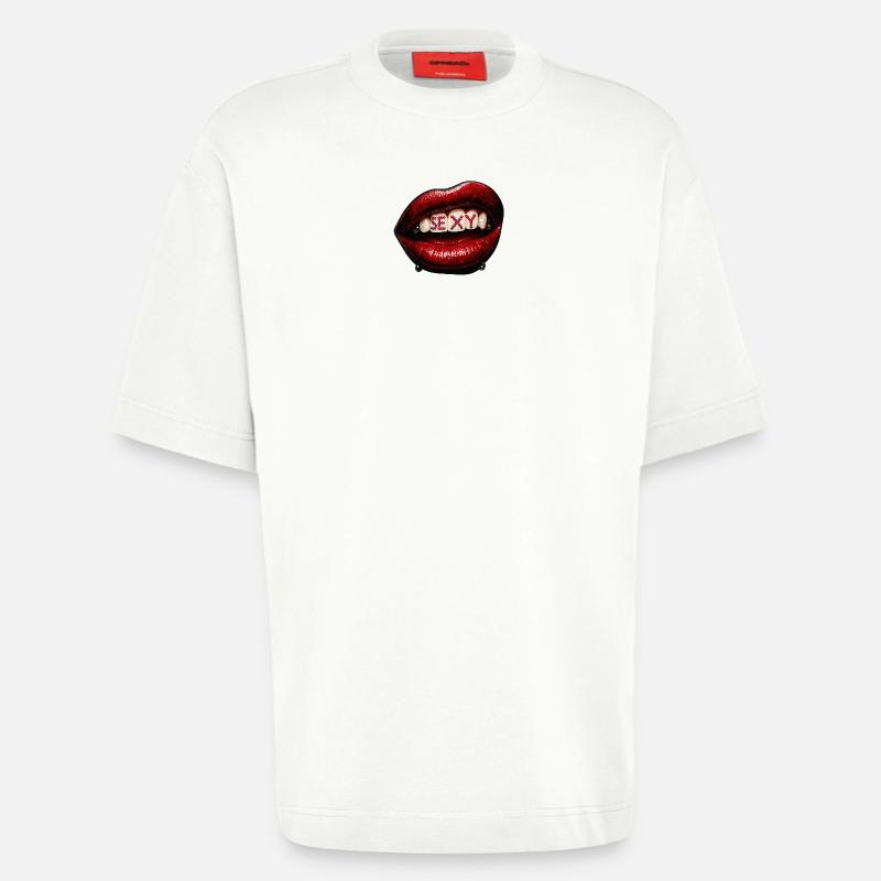 Lippen mit Perlenbuchstaben - Heavyweight T-Shirt - made by SPREAD  - OFF WHITE