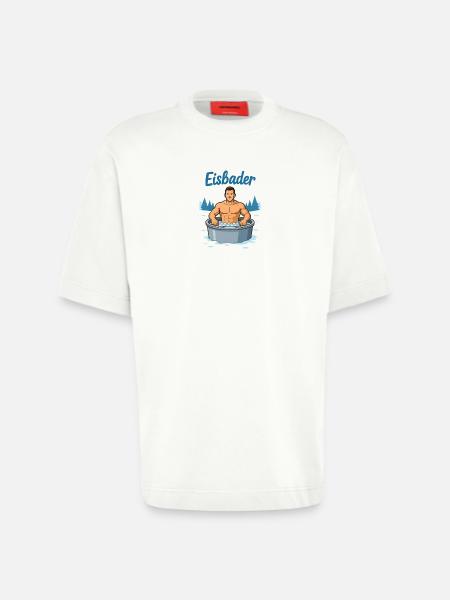 Eisbader Muskelmann im Eisbad - Heavyweight T-Shirt - made by SPREAD  - OFF WHITE