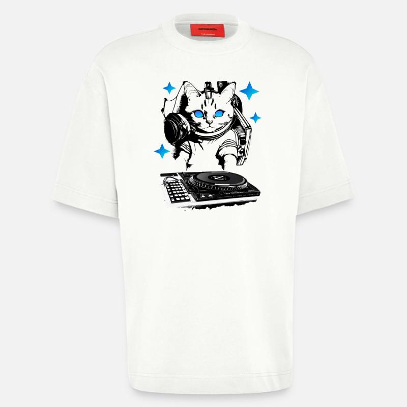 DJ Katze mit Mischpult - Heavyweight T-Shirt - made by SPREAD  - OFF WHITE