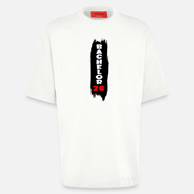 Studium Abschluss 2026 Bachelor - Heavyweight T-Shirt - made by SPREAD  - OFF WHITE