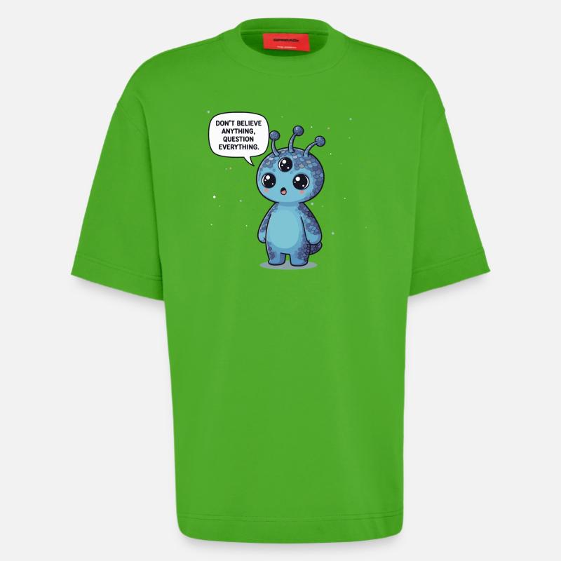 Niedlicher Alien: Statement - Alles hinterfragen - Heavyweight T-Shirt - made by SPREAD  - Apple Neon