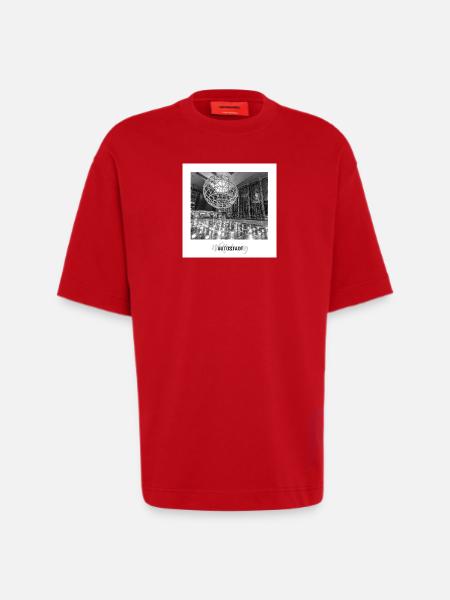 Piazza Wolfsburg - Heavyweight T-Shirt - made by SPREAD  - Rot