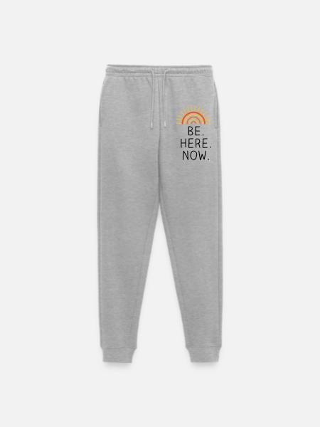Be Here Now dreifarbig - Männer Premium Bio Jogginghose - Grau meliert