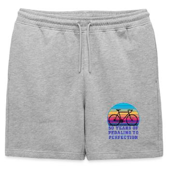 50 ans à pédaler sur un vélo de route rétro Sunset - Short de survêtement homme premium - gris chiné - Devant - AI Model Male 178 light (178cm)