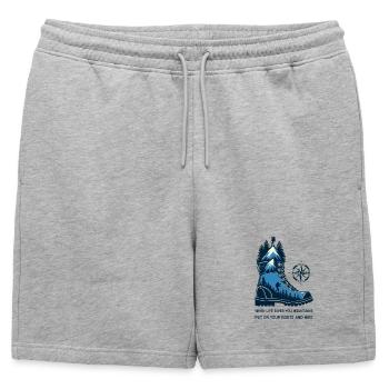 Botte de montagne avec boussole - Short de survêtement homme premium - gris chiné - Devant - AI Model Male 178 light (178cm)