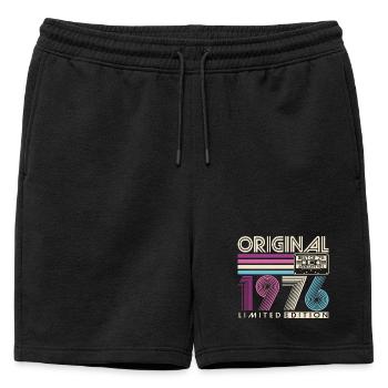 1976 Jahrgang 50. Geburtstag Geschenk Retro - Männer Premium Organic Sweatshorts - Schwarz - Vorne - AI Model Male 178 light (178cm)