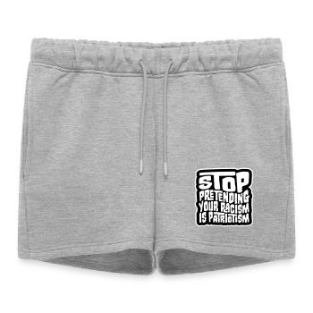 Arrêtez de faire semblant que votre racisme est une politique patriotique - Short de survêtement femme premium - gris chiné - Devant - AI Model Female 172 light (172cm)