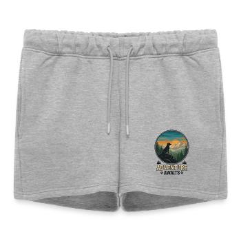 Randonnée - Aventure en plein air - L’aventure attend - Short de survêtement femme premium - gris chiné - Devant - AI Model Female 172 light (172cm)