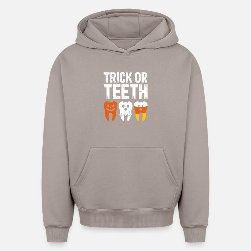 Trick oder Teeth Halloween-T-Shirt - Oversized Heavyweight Unisex Hoodie - Taupe
