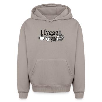 Hygge Motive - Oversized Heavyweight Unisex Hoodie - Taupe - Vorne - AI Model Female 172 light (172cm) & AI Model Male 185 light (185cm)