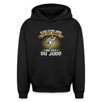 un vieil homme qui fait du judo cadeau judoka - Sweat à capuche unisexe oversize épais SPREAD - noir - Devant - AI Model Female 172 light (172cm) & AI Model Male 185 light (185cm)