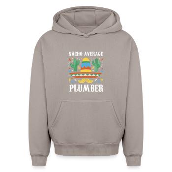 Nacho Average Plumber - Oversized Heavyweight Unisex Hoodie - Taupe - Vorne - AI Model Female 172 light (172cm) & AI Model Male 185 light (185cm)