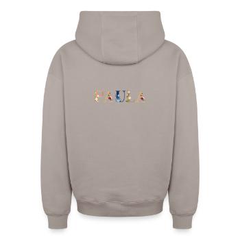 PAULA Namenskunst mit gestickten Blumen - Oversized Heavyweight Unisex Zip Hoodie - Taupe - Hinten - AI Model Male 178 light (178cm)